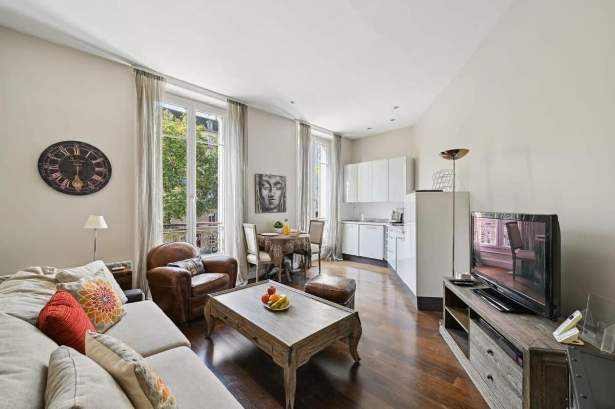1Br Champs-Elysees - Cityapartmentstay Paris Exterior foto