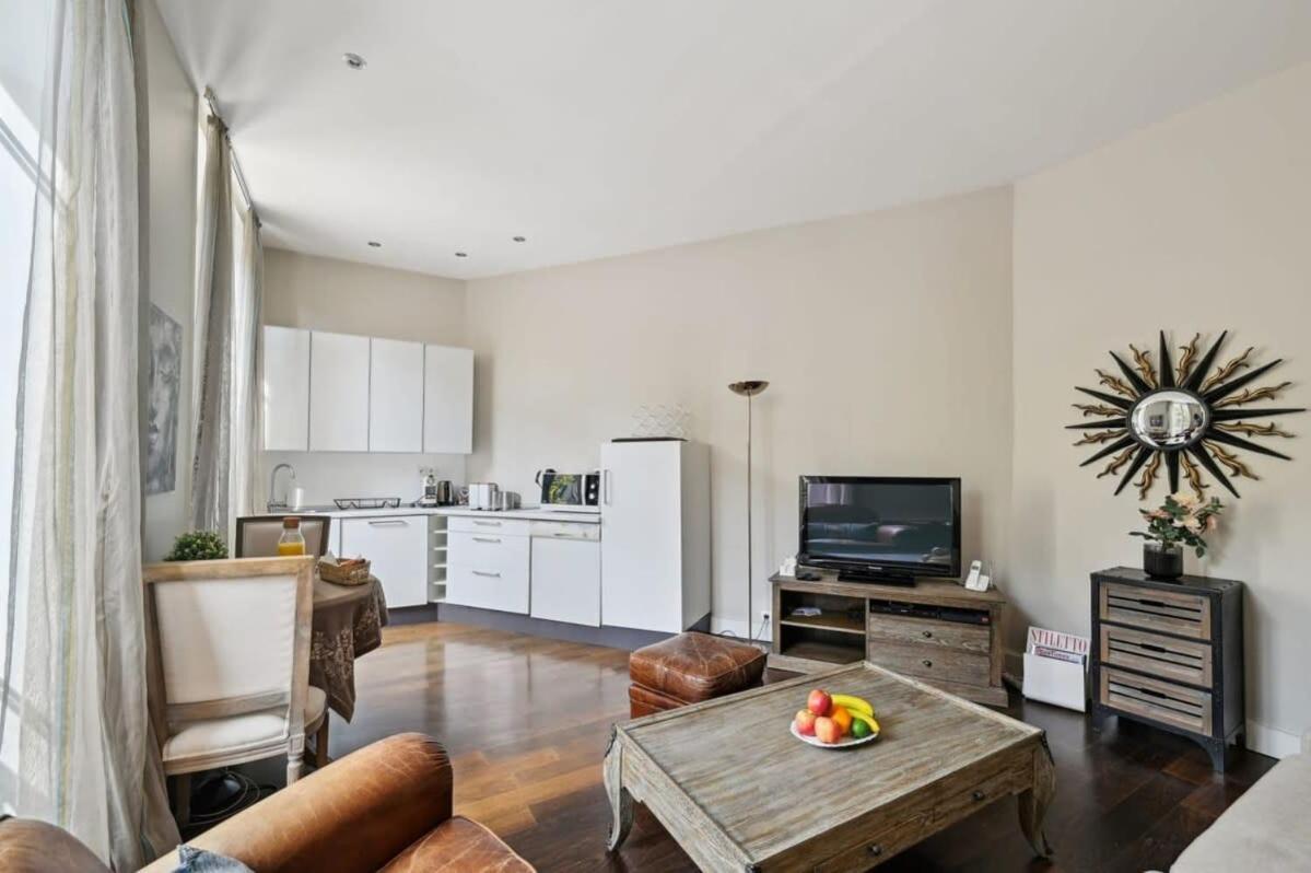 1Br Champs-Elysees - Cityapartmentstay Paris Exterior foto