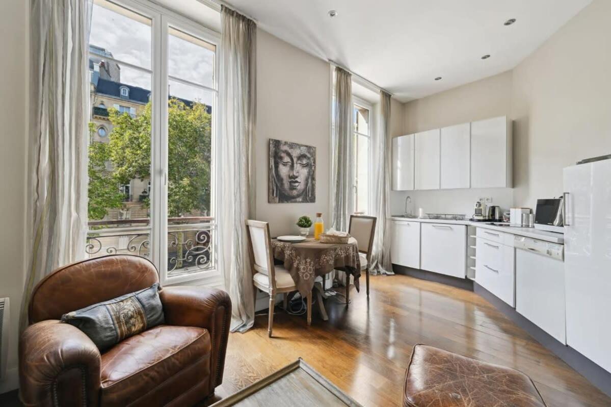 1Br Champs-Elysees - Cityapartmentstay Paris Exterior foto